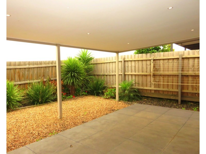 11 Oriano Street, Epping VIC 3076