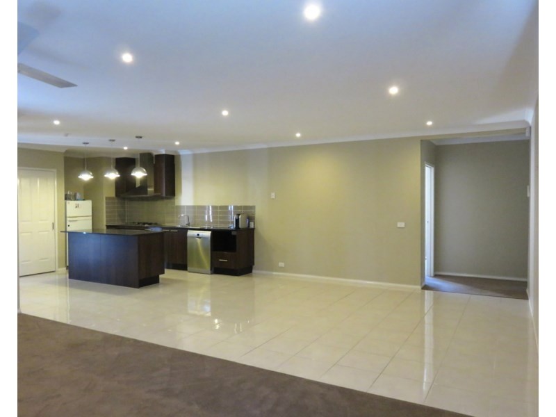10 Persian Close, Epping VIC 3076