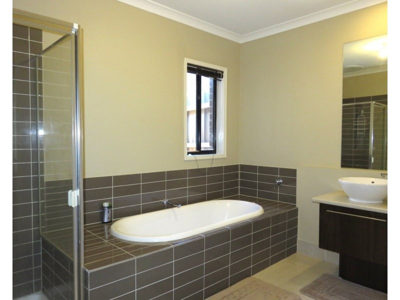 10 Persian Close, Epping VIC 3076