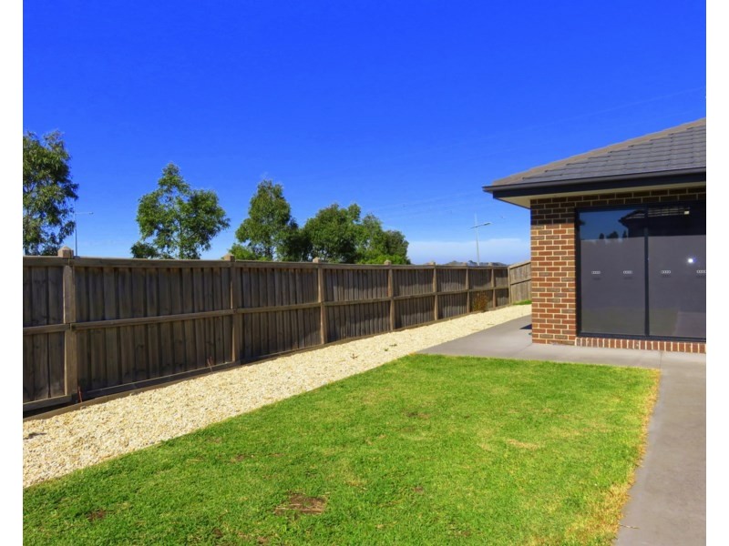 10 Persian Close, Epping VIC 3076