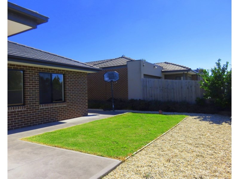 10 Persian Close, Epping VIC 3076