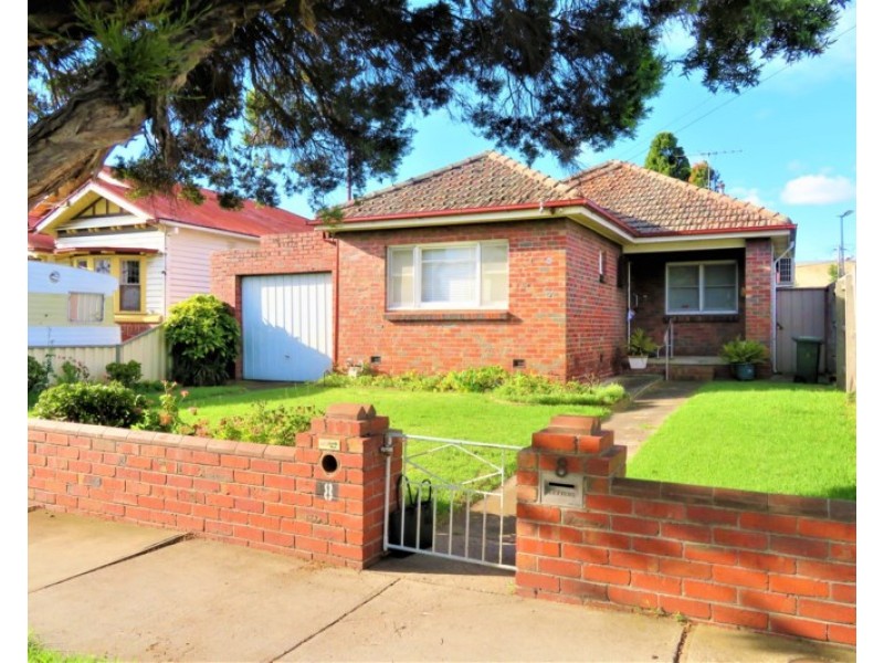 8 Spencer Street, Preston VIC 3072