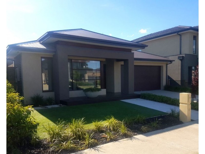 38 Newmarket Parade, Mickleham VIC 3064