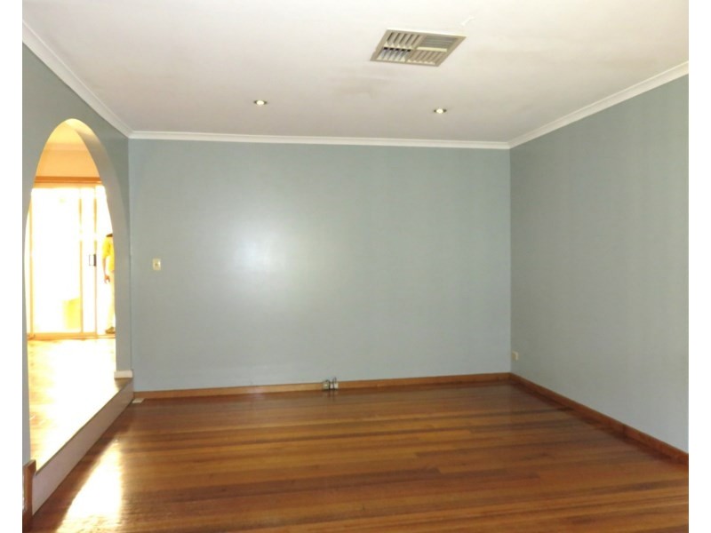 3 Corrigan Place, Mill Park VIC 3082