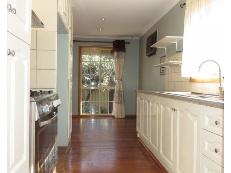 3 Corrigan Place, Mill Park VIC 3082