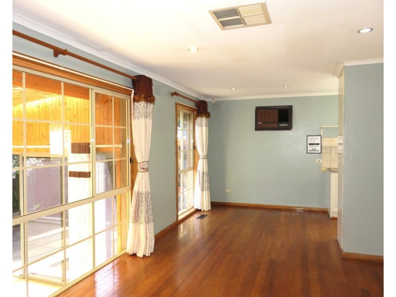 3 Corrigan Place, Mill Park VIC 3082