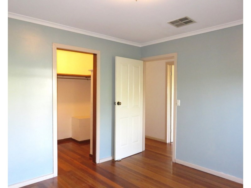 3 Corrigan Place, Mill Park VIC 3082