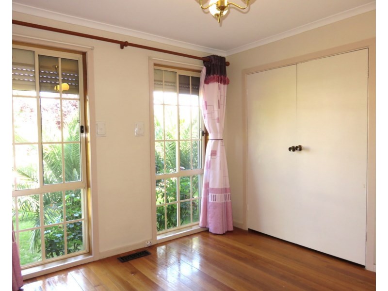 3 Corrigan Place, Mill Park VIC 3082