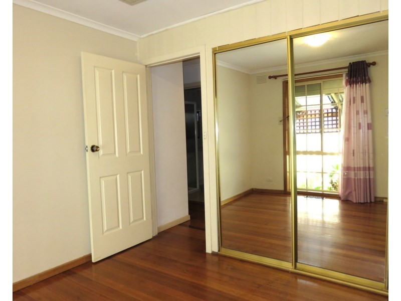 3 Corrigan Place, Mill Park VIC 3082