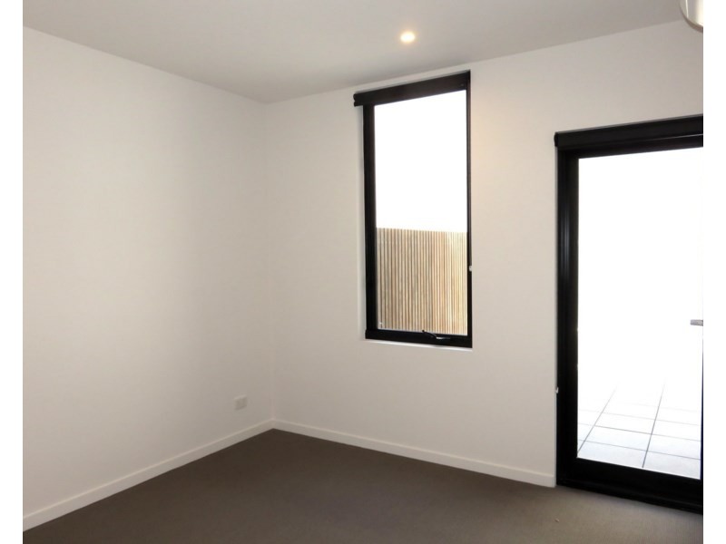 310/30 Oleander Drive, Mill Park VIC 3082