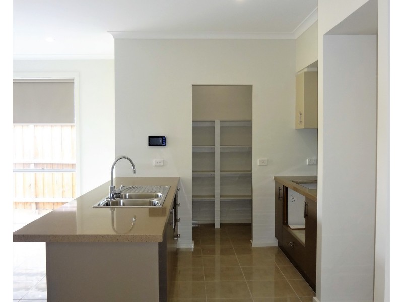 19 Verde Parade, Epping VIC 3076