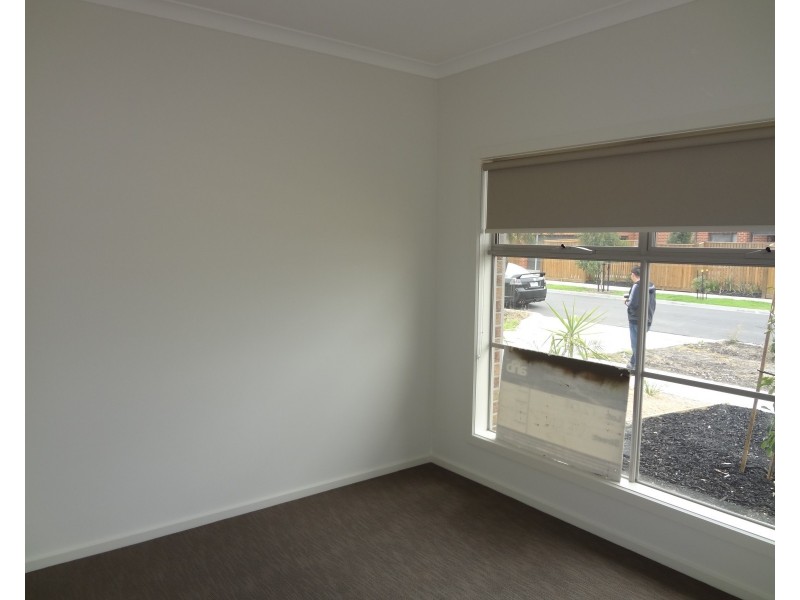 19 Verde Parade, Epping VIC 3076