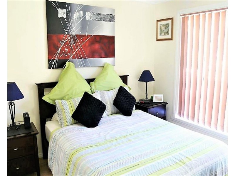 2/1 Hilliana Waters, Mill Park VIC 3082