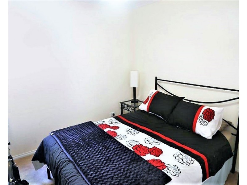 2/1 Hilliana Waters, Mill Park VIC 3082