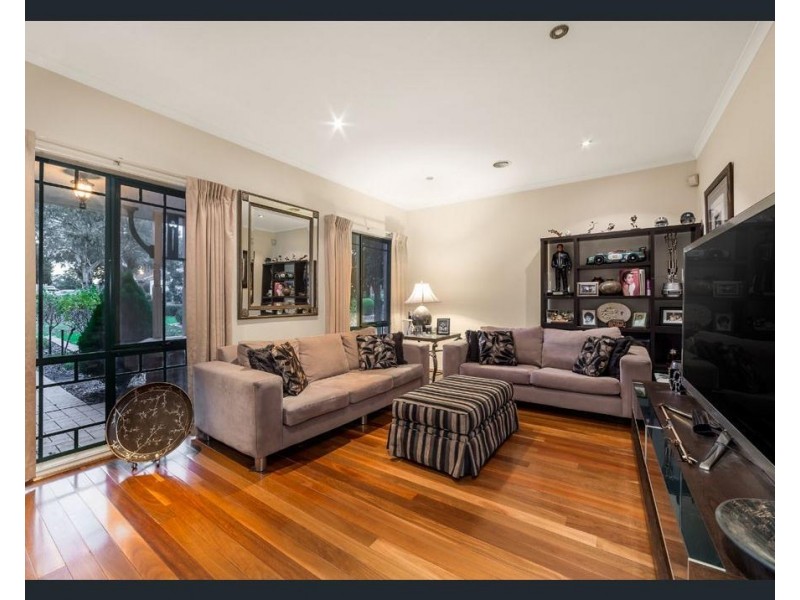 28 Hester Walk, Macleod VIC 3085