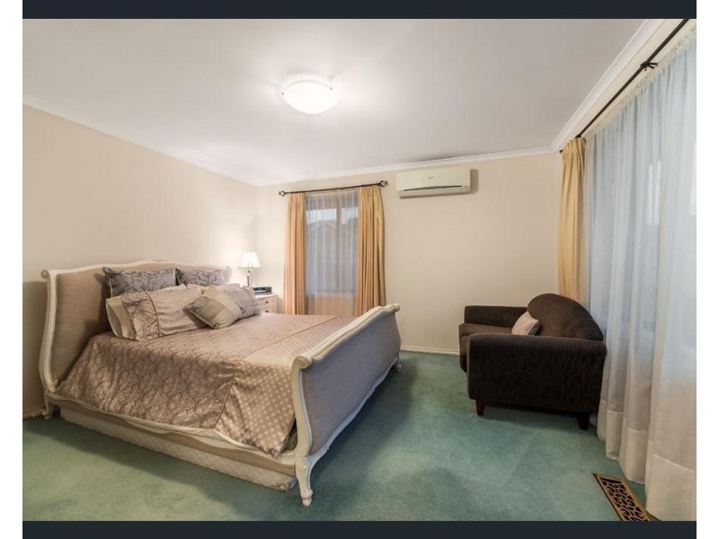 28 Hester Walk, Macleod VIC 3085