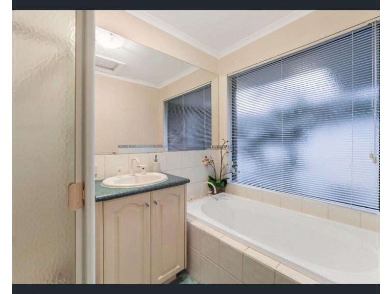 28 Hester Walk, Macleod VIC 3085