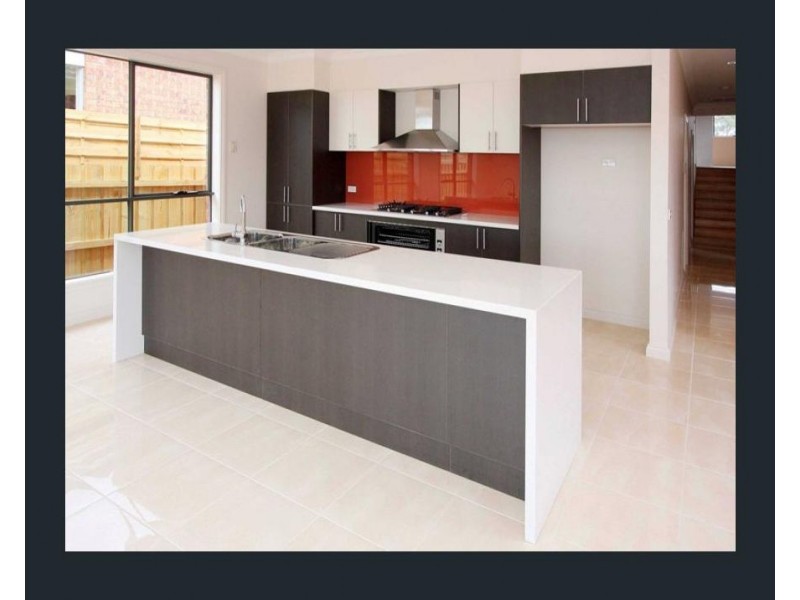 11 Cobb Street, South Morang VIC 3752