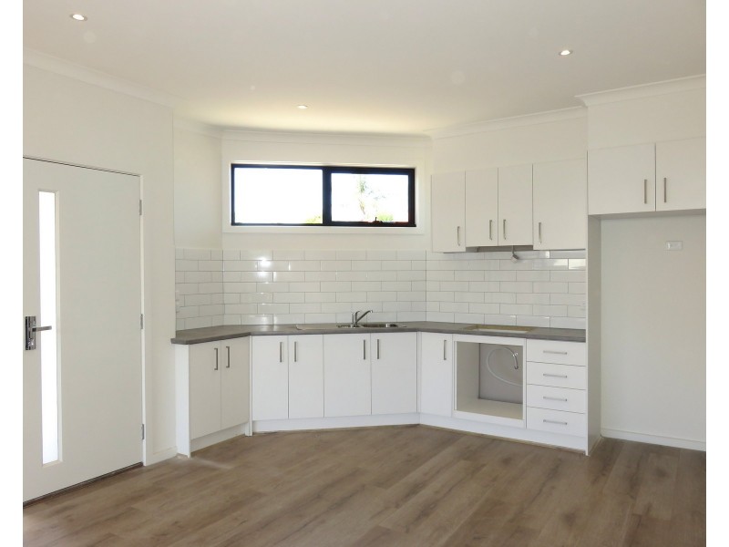 2/27 David Street, Lalor VIC 3075