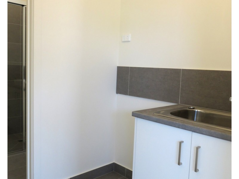 2/27 David Street, Lalor VIC 3075