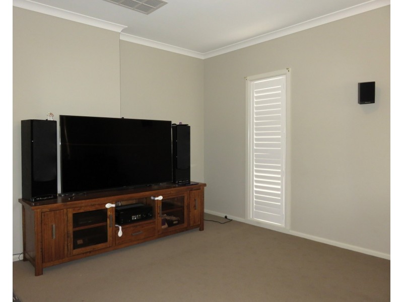 6 Westham Way, Wollert VIC 3750