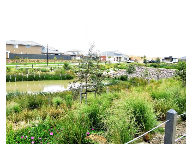 92 Gallantry Avenue, Craigieburn VIC 3064