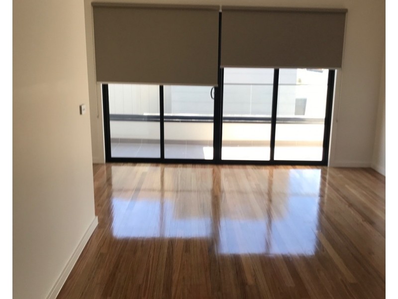 6/8 Lorenson Avenue, Coburg North VIC 3058