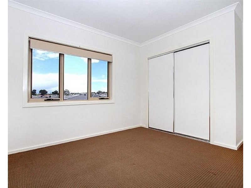21 Yumbarra Parade, Wollert VIC 3750
