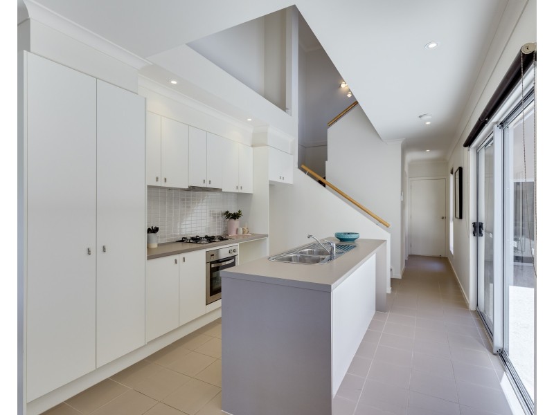 7 Hampden Green, South Morang VIC 3752