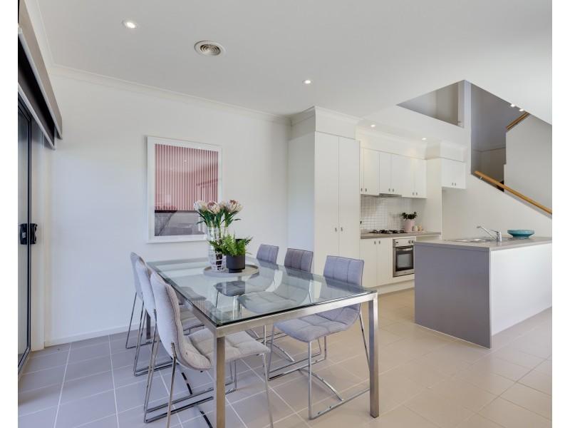 7 Hampden Green, South Morang VIC 3752