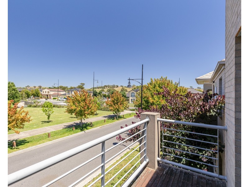 7 Hampden Green, South Morang VIC 3752