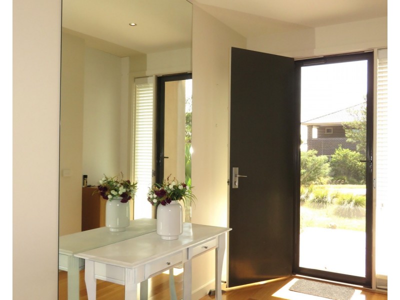 15 Basalt Terrace, Epping VIC 3076