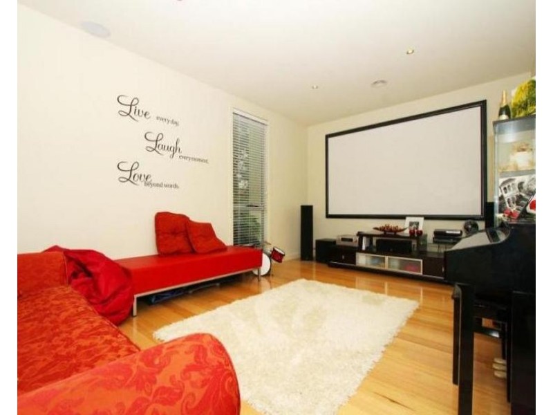 15 Basalt Terrace, Epping VIC 3076