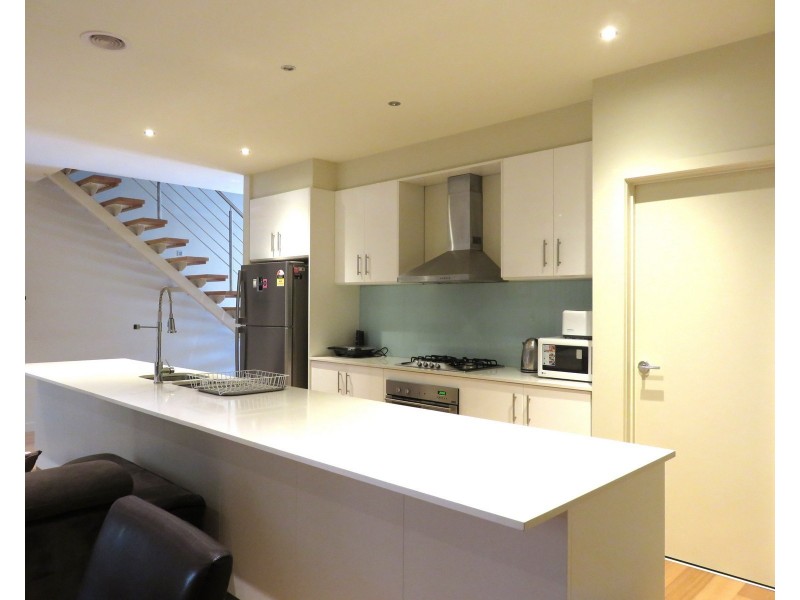 15 Basalt Terrace, Epping VIC 3076