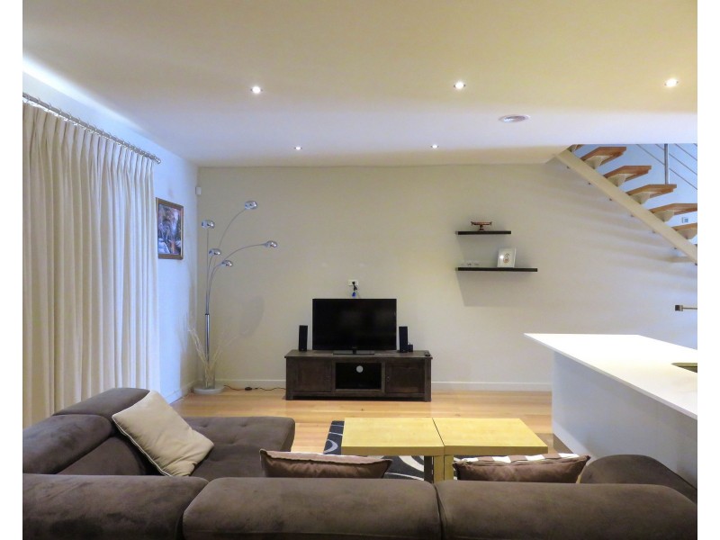 15 Basalt Terrace, Epping VIC 3076