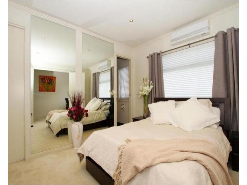 15 Basalt Terrace, Epping VIC 3076