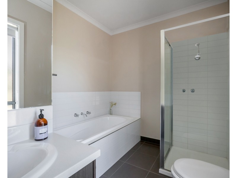 4/26 Houston Street, Epping VIC 3076