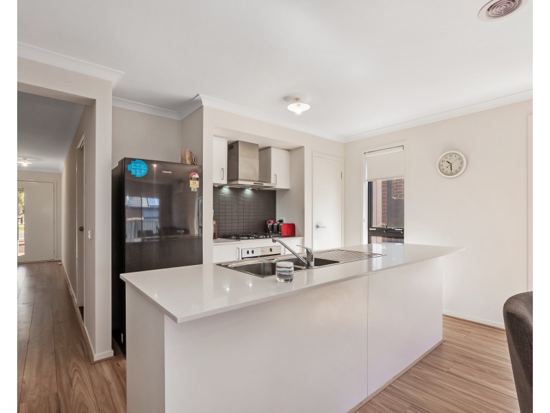 27 Birchmore Road, Wollert VIC 3750