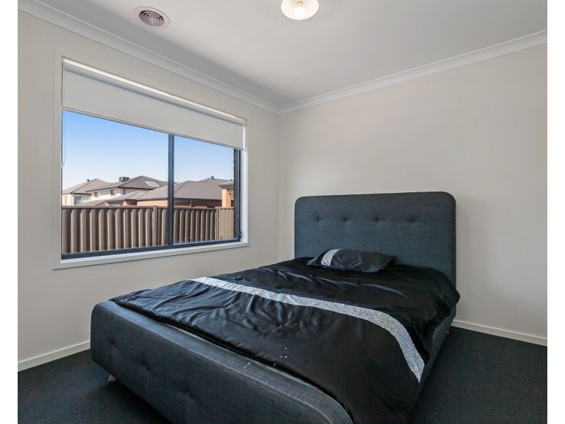 27 Birchmore Road, Wollert VIC 3750