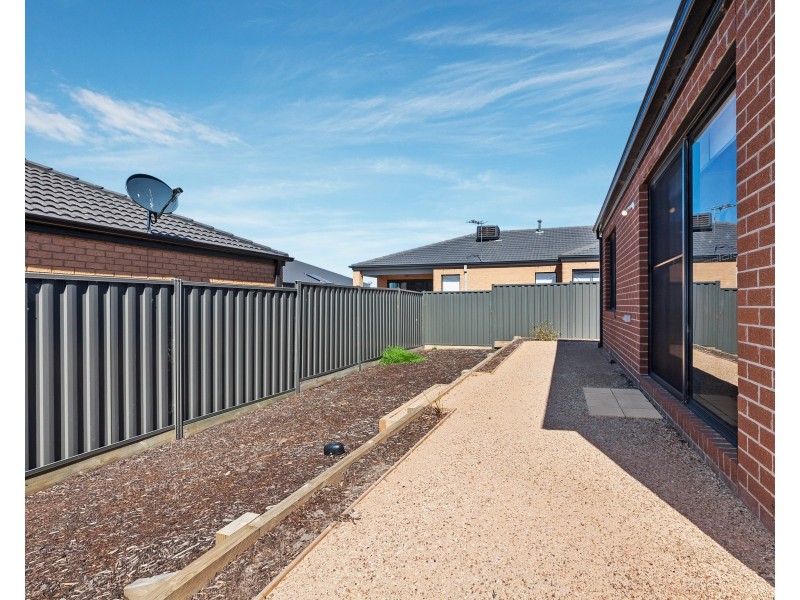 27 Birchmore Road, Wollert VIC 3750