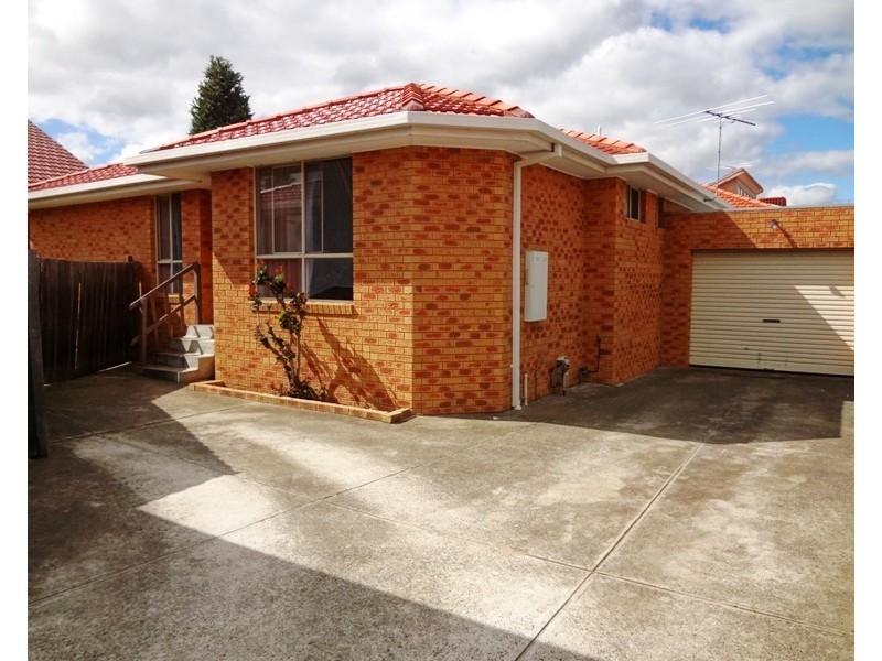 2/14 Teneriffe Close, Epping VIC 3076