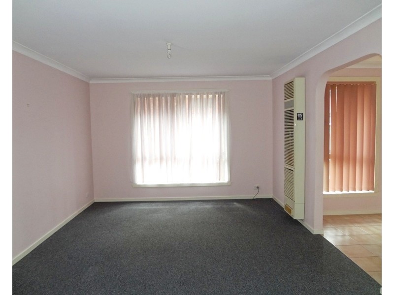 2/14 Teneriffe Close, Epping VIC 3076