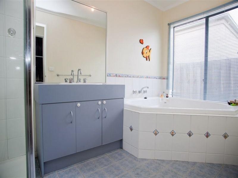 3 Rolain Avenue, South Morang VIC 3752