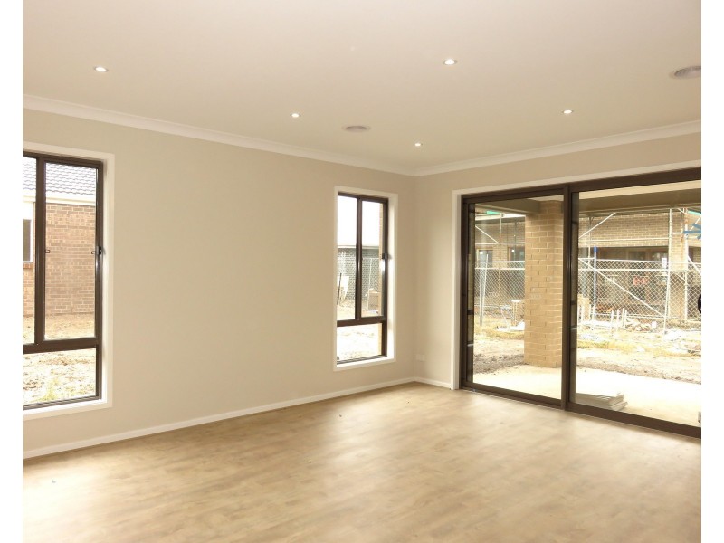 3 Goldington Street, Mickleham VIC 3064