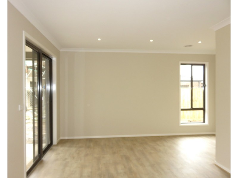 3 Goldington Street, Mickleham VIC 3064