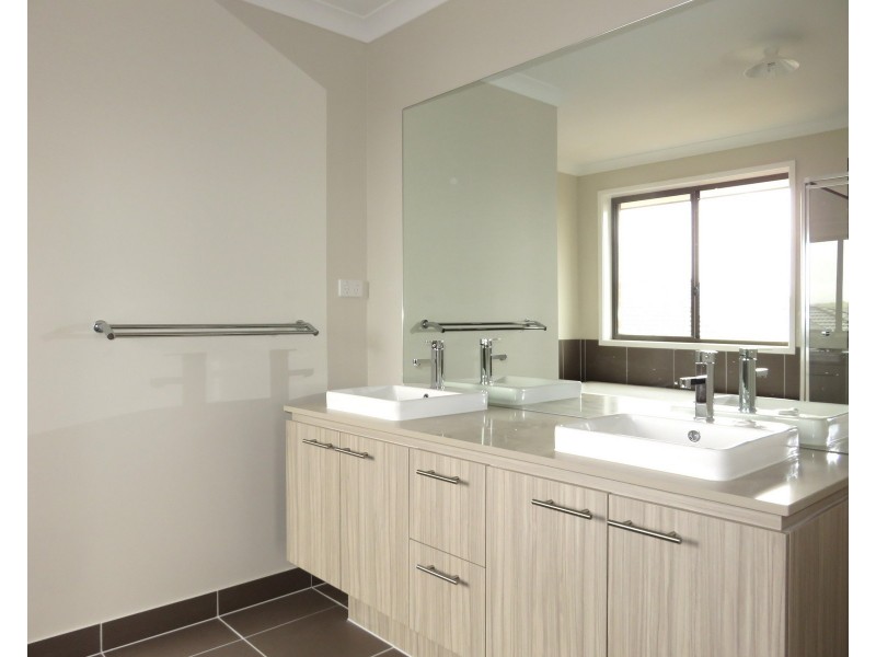 3 Goldington Street, Mickleham VIC 3064