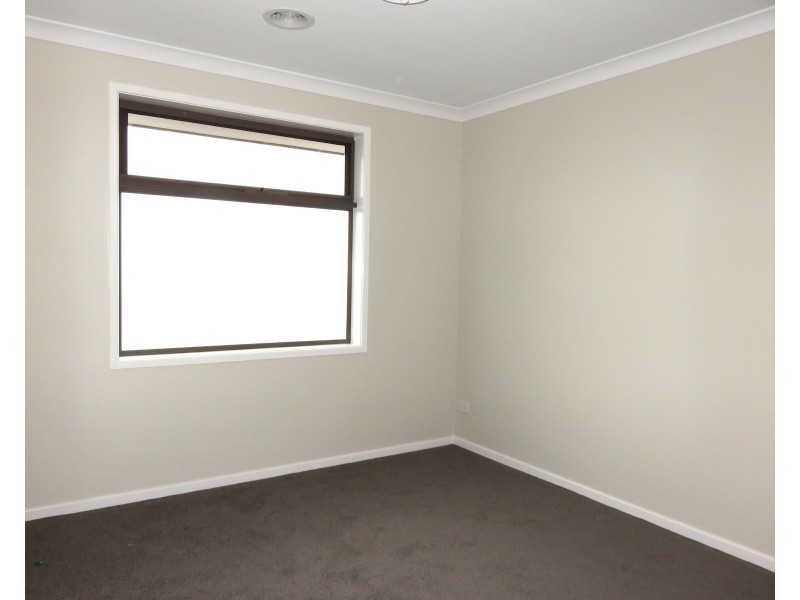 3 Goldington Street, Mickleham VIC 3064