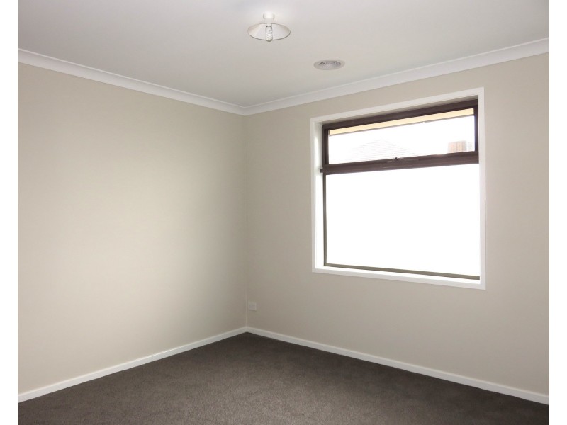 3 Goldington Street, Mickleham VIC 3064