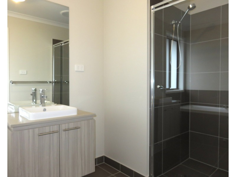 3 Goldington Street, Mickleham VIC 3064