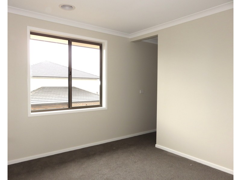 3 Goldington Street, Mickleham VIC 3064